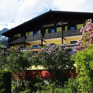 2* Pensión Café Alpina