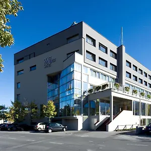 4* Hotel Penz West